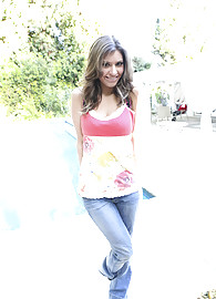 Victoria Lawson Photo 3