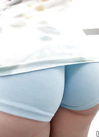 Angelina Castro Photo 5