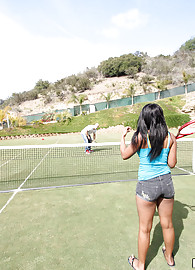 Monique Symone Photo 8