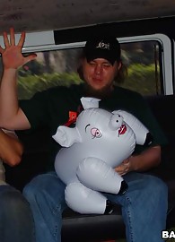 Nikki Nievez Photo 4