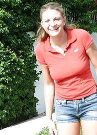 Nikki Nievez Photo 1