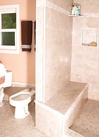 Alyssa Branch Photo 3