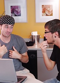 Angelina Valentine Photo 2