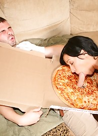 Courtney Page Photo 3