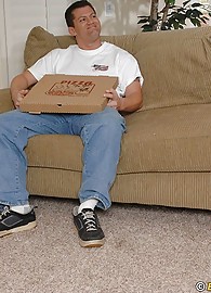 Jennifer Dark Photo 6