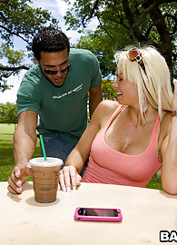 Rhylee Richards Photo 3