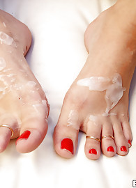 Sophia Santi Photo 9