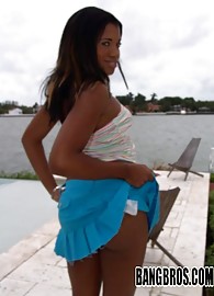 Sydnee Capri Photo 1