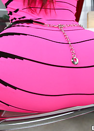 Tiffany Mynx Photo 1