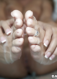 Trina Michaels Photo 15