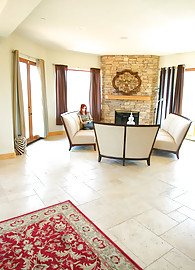 Violet Monroe Photo 5