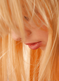 Molly Bennett Photo 11