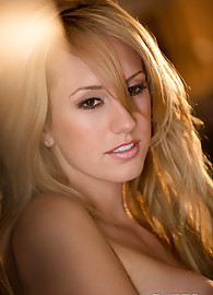 Brett Rossi Photo 1
