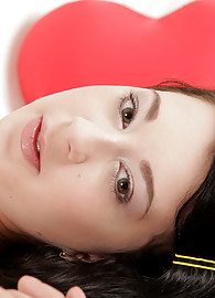 Sarah Lollypop Photo 14