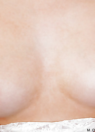 Molly Bennett Photo 2