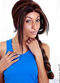 Nadia Nicole Photo 1