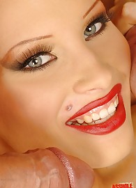 Gitta Blond Photo 12