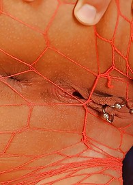 Liliane Tiger Photo 6