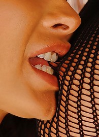 Caroline Cage Photo 3