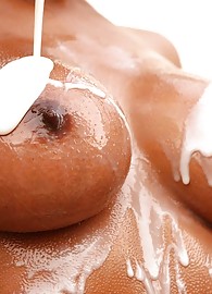 Lacey Duvalle Photo 8