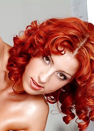 Ashley Robbins Photo 13