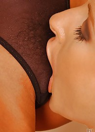 Veronica Da Souza Photo 4