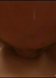 Yasmine Gold Photo 4