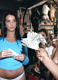 Haley Hollster Photo 11