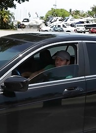 Liza Del Sierra Photo 1