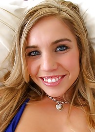 Sienna Milano Photo 5