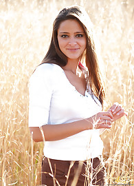 Annabelle Angel Photo 8