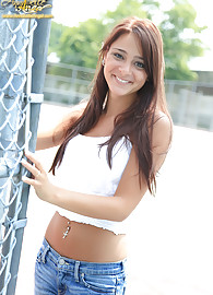 Annabelle Angel Photo 4