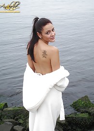 Annabelle Angel Photo 7