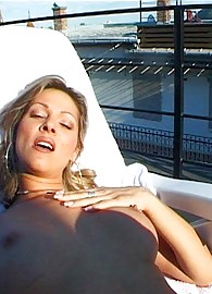 Caroline Cage Photo 15