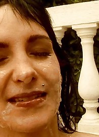 Aleksandra Black Photo 13