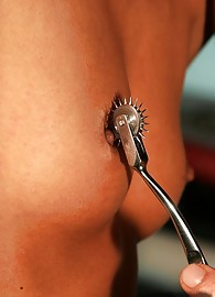 Angelina Crow Photo 3