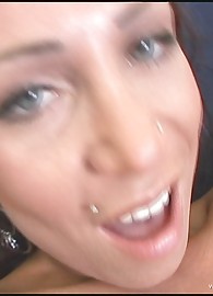 Candy Strong Photo 5