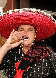 Jasmine Luna Gold Photo 1