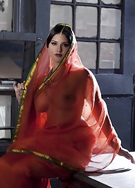 Sunny Leone Photo 14