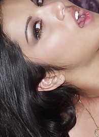 Sunny Leone Photo 13