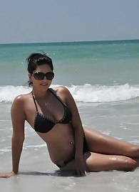 Sunny Leone Photo 9