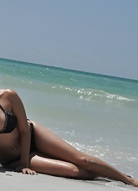 Sunny Leone Photo 11