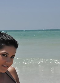 Sunny Leone Photo 13