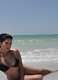 Sunny Leone Photo 14