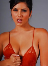 Sunny Leone Photo 13