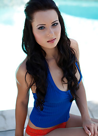 Natasha Belle Photo 9