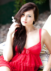 Natasha Belle Photo 8