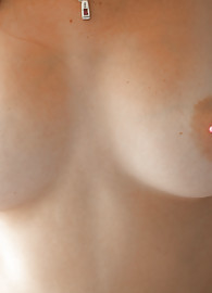 Hailey Leigh Photo 15