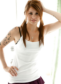 Hailey Leigh Photo 1