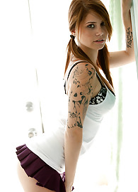 Hailey Leigh Photo 4